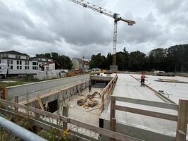 August: Die Tiefgarage wird gebaut!