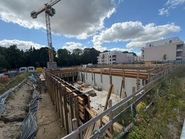 August: Die Tiefgarage wird gebaut!
